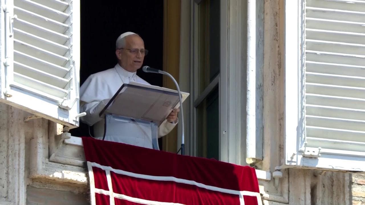 Papa Leone: le condoglianze per il Texas, l'appello alla pace e poi l'augurio di buone vacanze