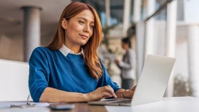 IA, i professionisti che la usano ogni giorno si sentono più soddisfatti e ottimisti per il futuro
