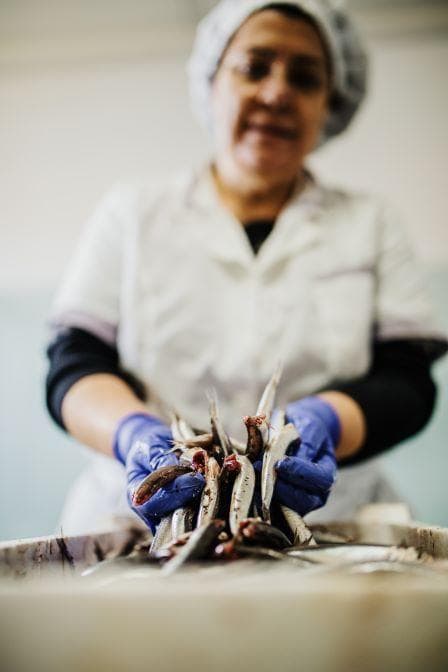 Donatella Marino nel suo laboratorio&nbsp;di&nbsp;Castellabate