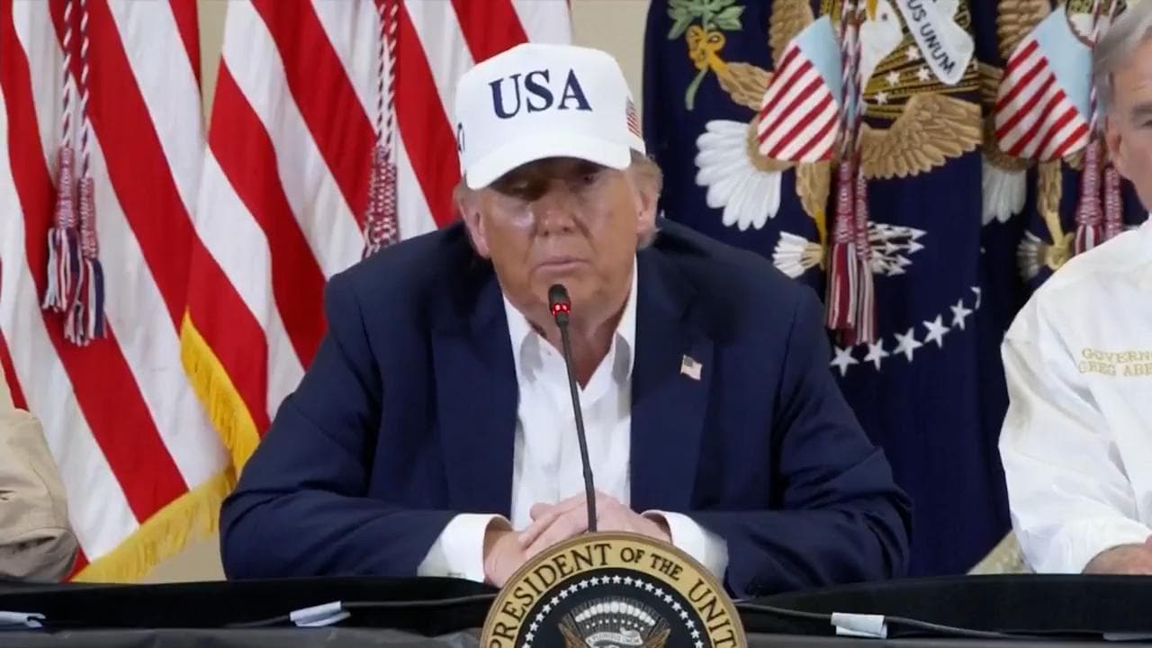 Alluvione Texas, Trump contro una giornalista: "Solo una persona cattiva farebbe una domanda così"
