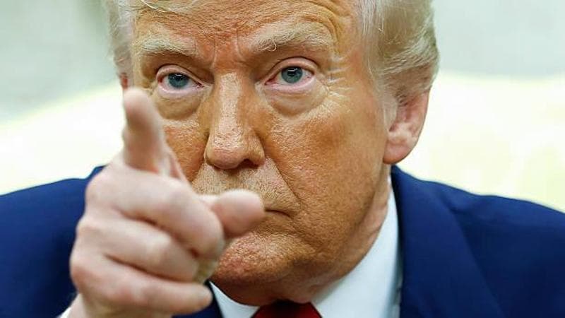 Donad Trump
