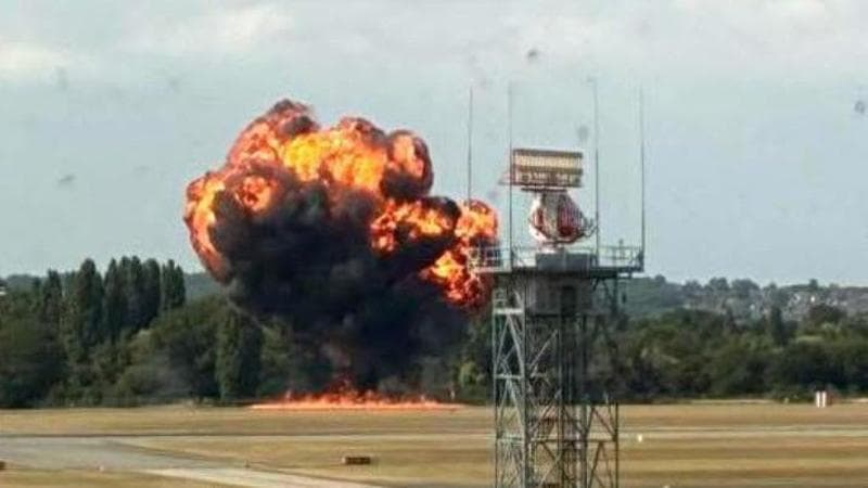 Regno Unito, piccolo aereo si schianta al Southend Airport di Londra
