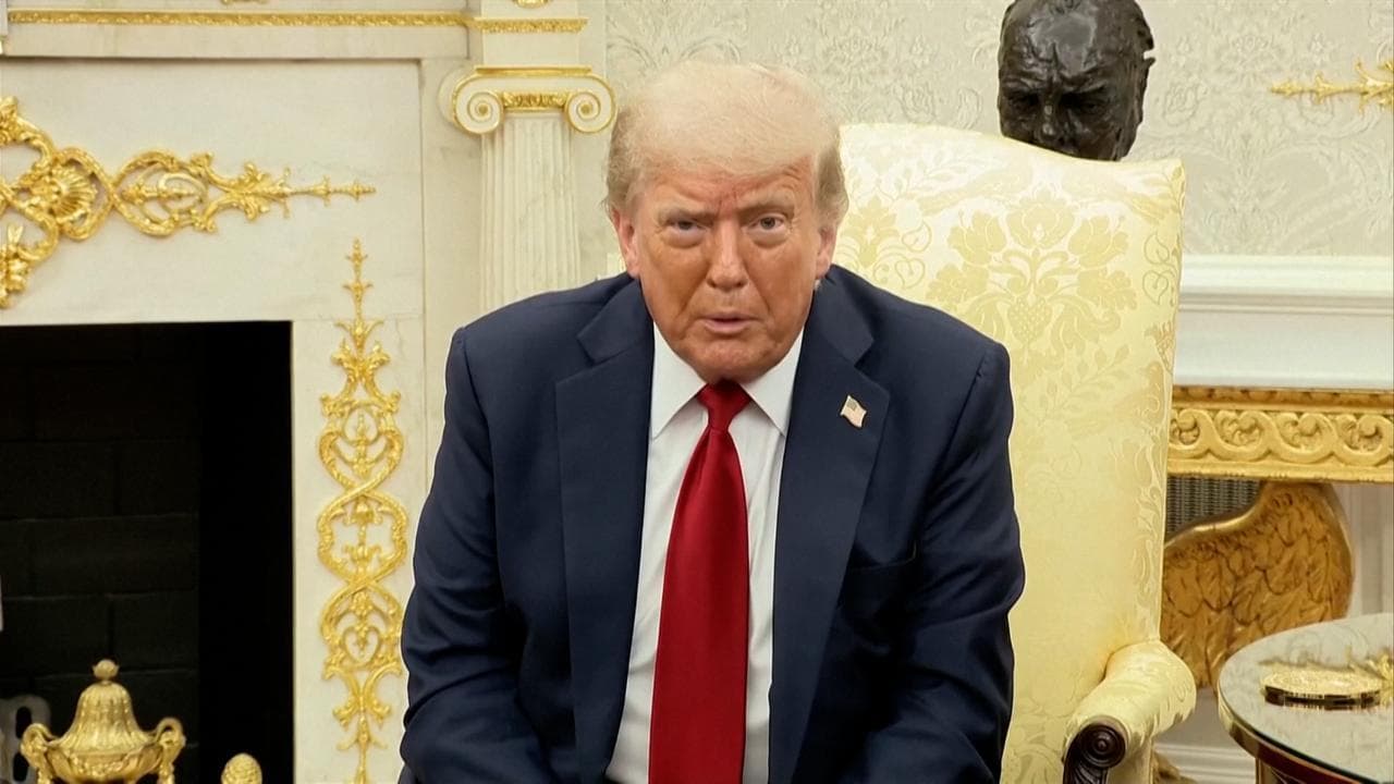 Trump: "Deluso da Putin. Accordo entro 50 giorni o dazi del 100%"
