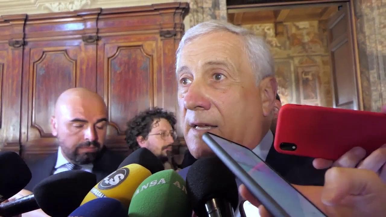 Dazi, Tajani "Trattativa ancora lunga, l'Unione Europea tratti a testa alta"
