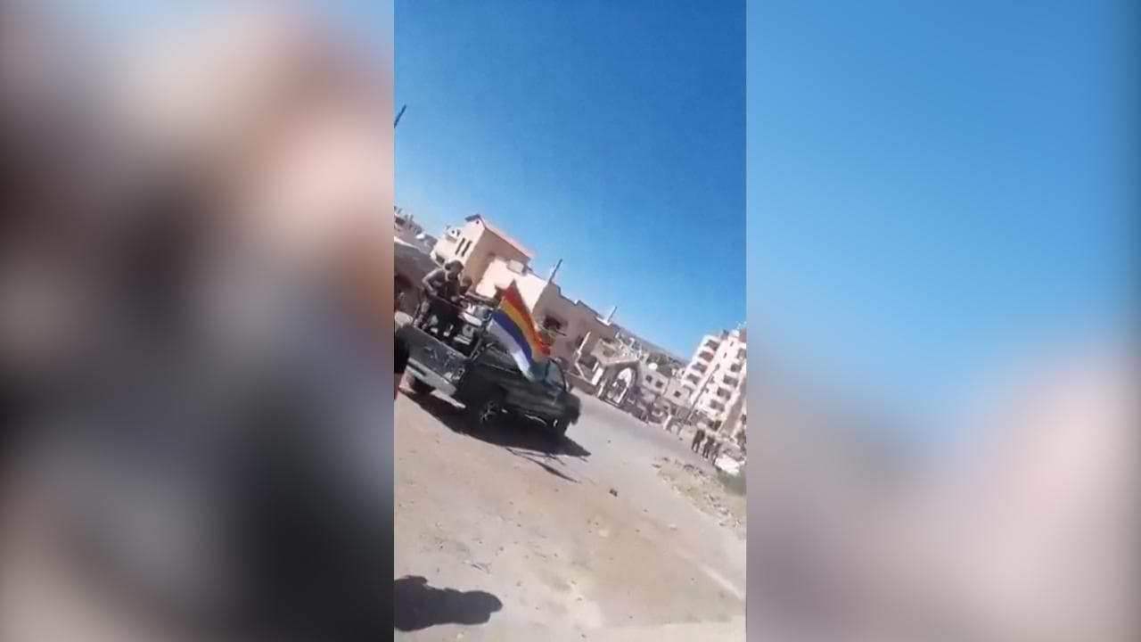 Siria, scontri tra drusi e beduini. Israele colpisce i carri armati di Damasco