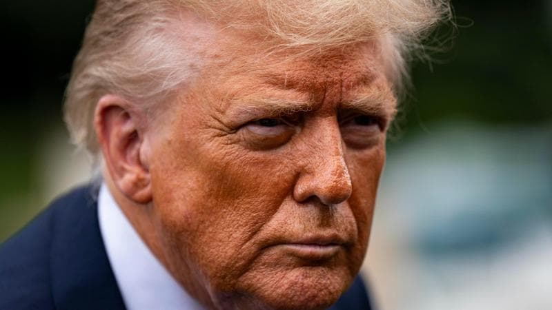 “Puoi bombardare Mosca?” La telefonata a Zelensky diventa un caso per Trump
