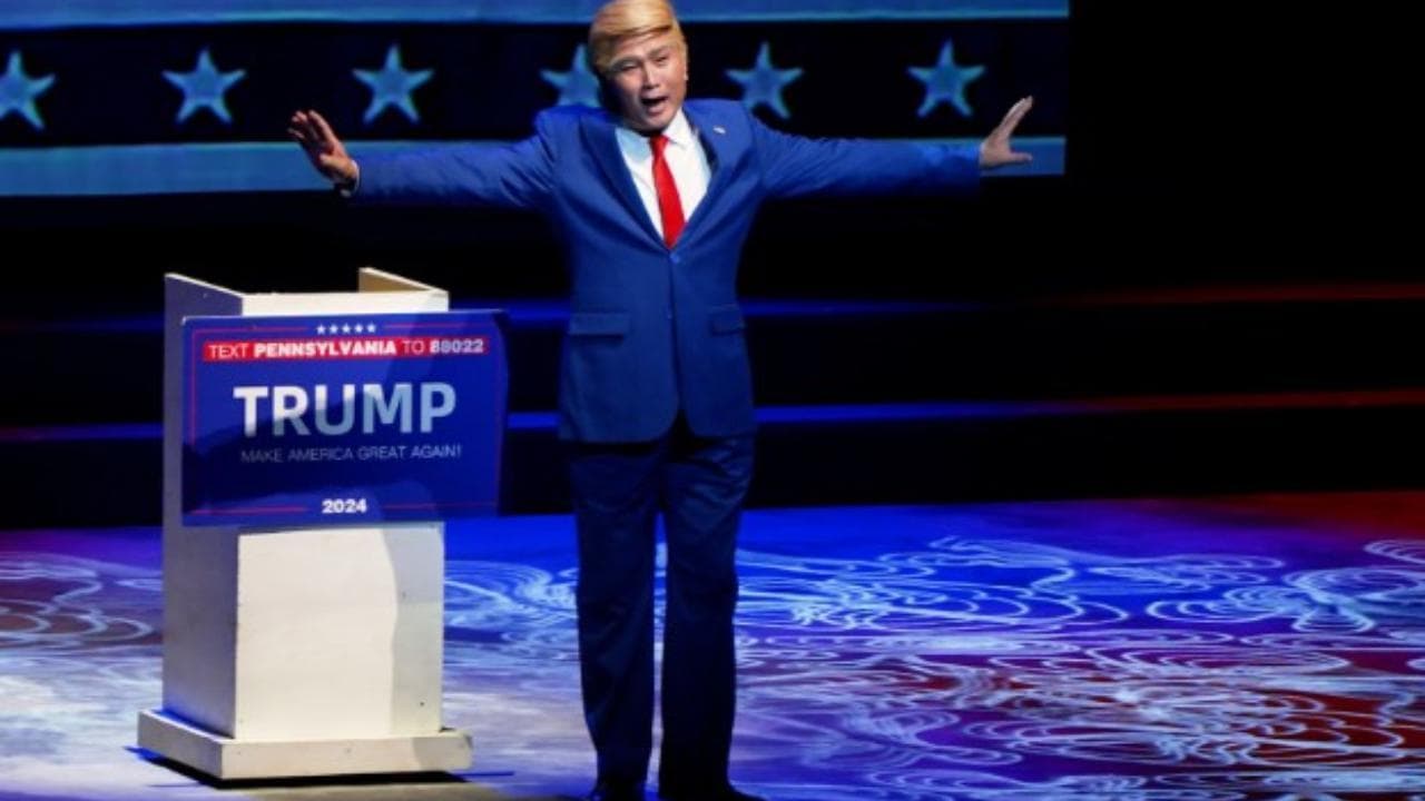 Spopola a Hong Kong lo spettacolo di opera lirica cinese dedicato a Trump