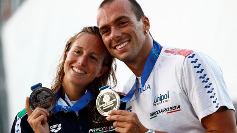 Gregorio Paltrinieri e Ginevra Taddeucci a Singapore
