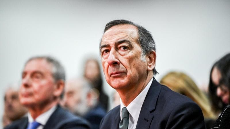 Il sindaco Sala: “Lasciato solo”, poi si blinda con i suoi. La telefonata di Schlein