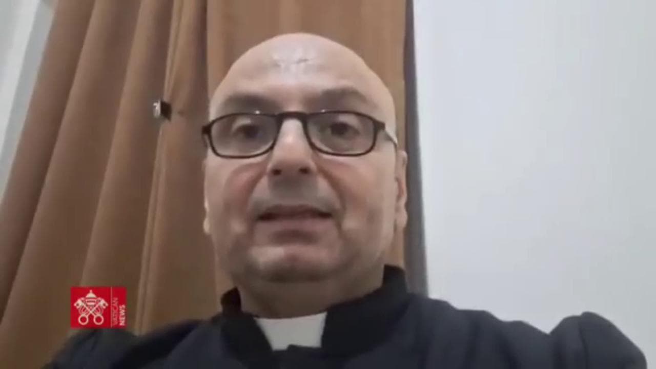 Chiesa bombardata a Gaza, la testimonianza di padre Romanelli "Qui la situazione è sempre più grave"