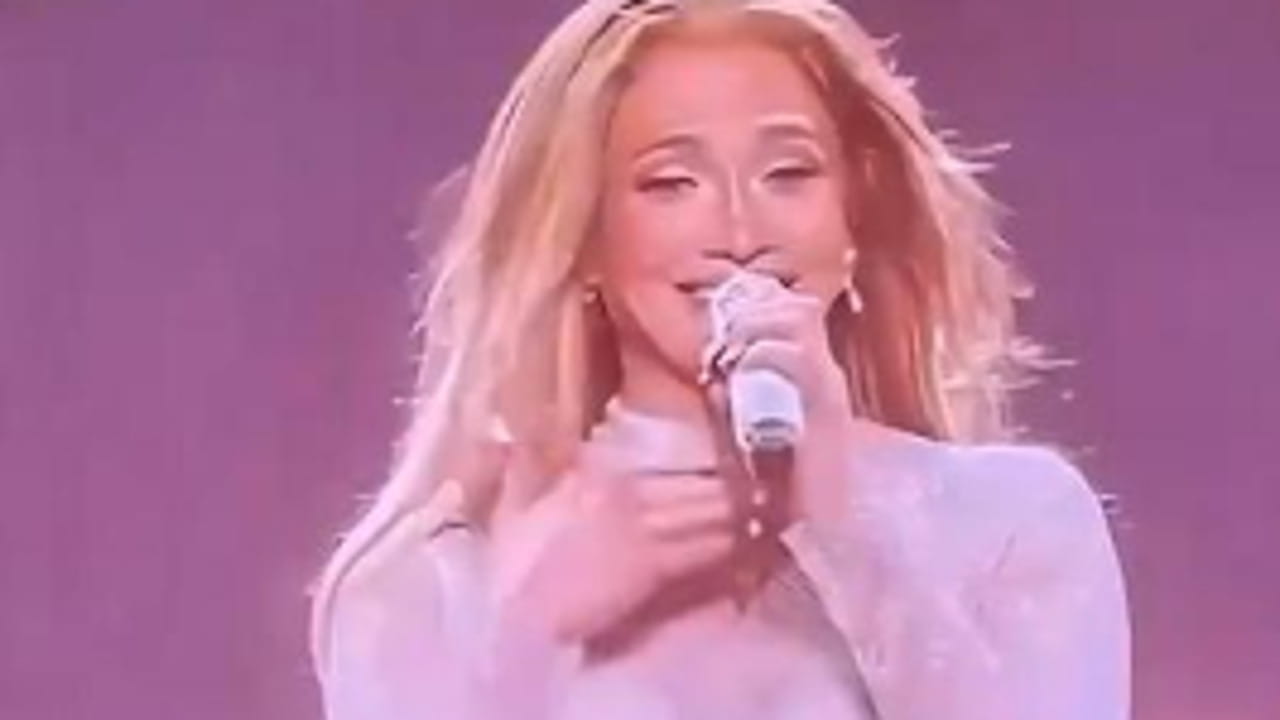 Jennifer Lopez, risposta al fan ma frecciata all'ex: "Sposarti? No, ho chiuso col matrimonio"