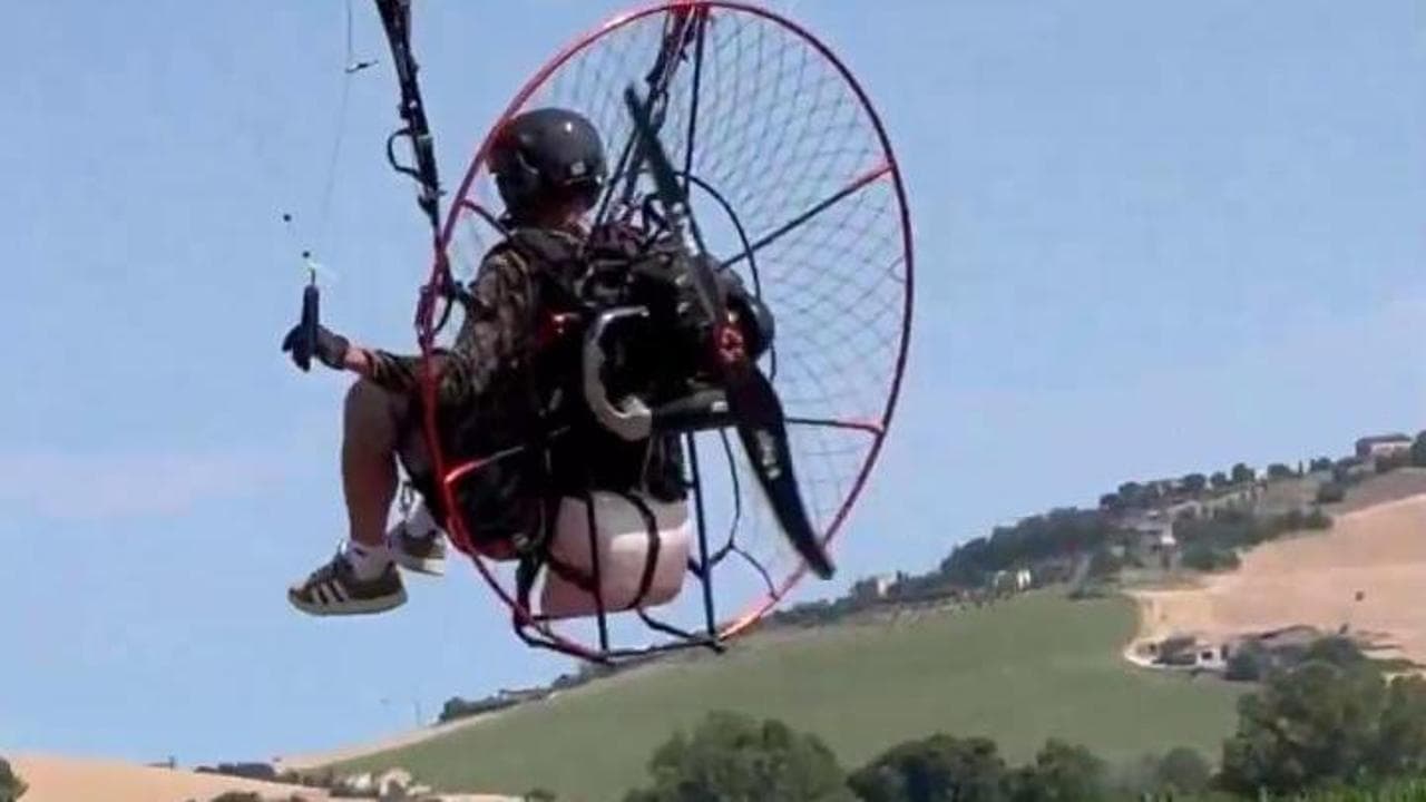 L'ultimo volo di Felix Baumgartner: la compagna pubblica il video del decollo