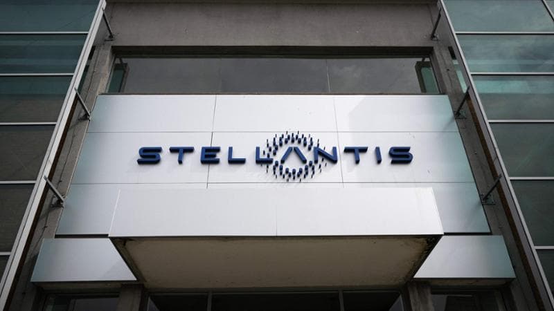 Stellantis, consegne mondiali in calo. I primi effetti dei dazi valgono 300 milioni