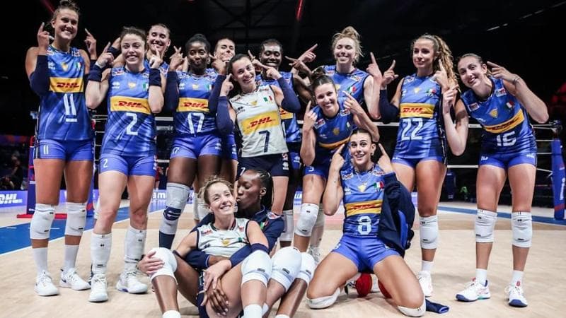 Le azzurre dopo la vittoria col Belgio (foto volleyballworld)