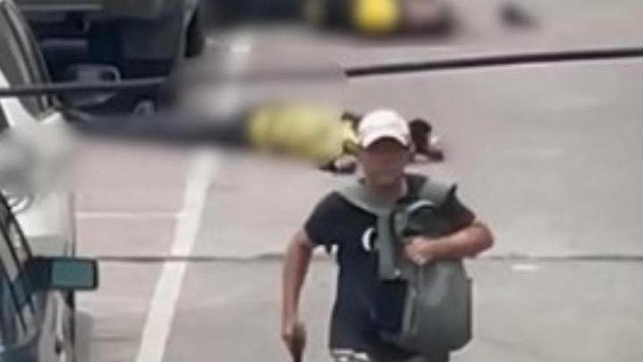 Thailandia, spara in un mercato di Bangkok e uccide 6 persone: l'uomo si allontana con la pistola