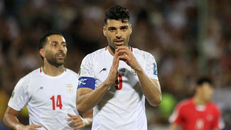 Mehdi Taremi con la maglia dell'Iran
