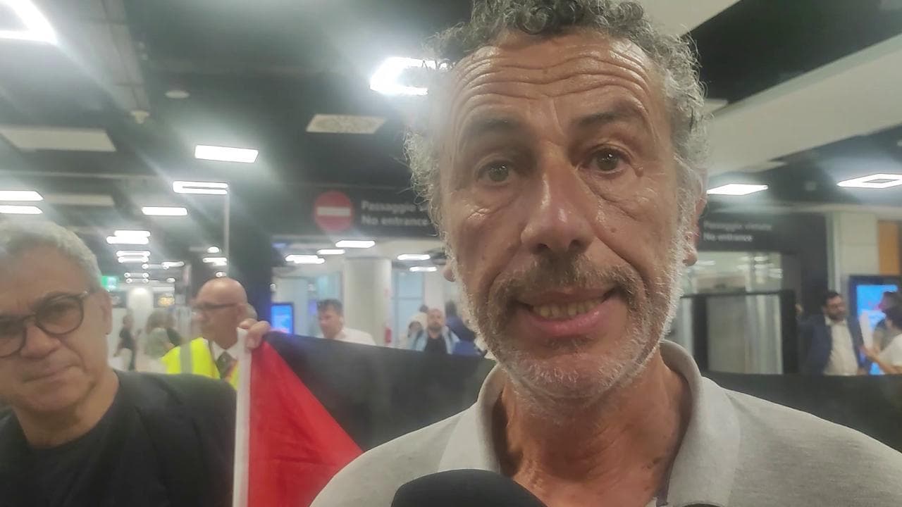 Flottilla, l'attivista Mazzeo: "Trattati in modo ignobile, governo faccia rientrare i miei compagni"
