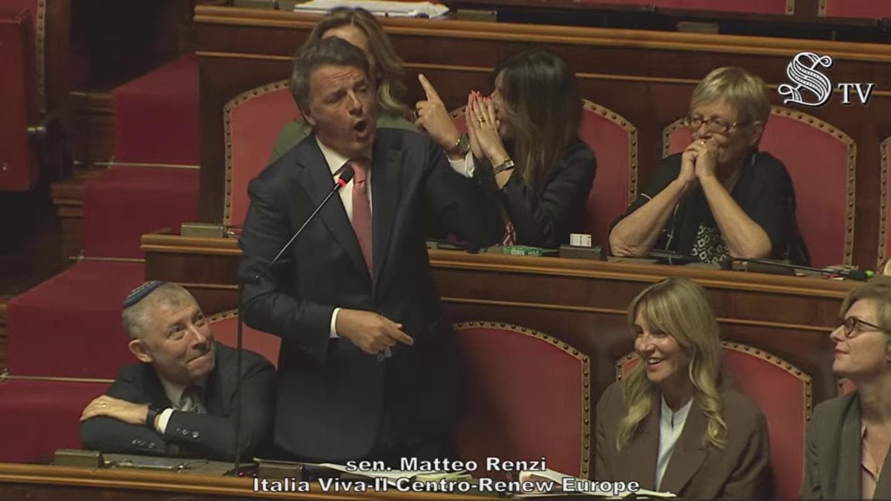 Renzi attacca Giuli in Senato: “Vede comunisti ovunque e pensa che la cultura sia una mangiatoia”