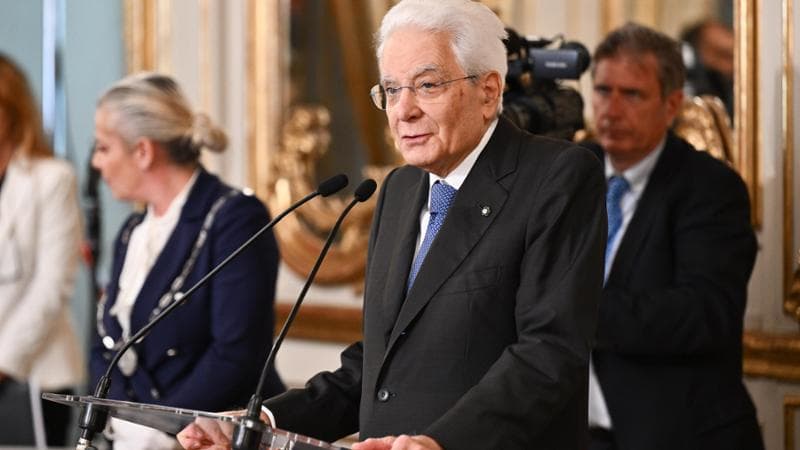 Attacchi a Mattarella, Meloni: “Inaccettabile provocazione”. Schlein: “Inqualificabile”