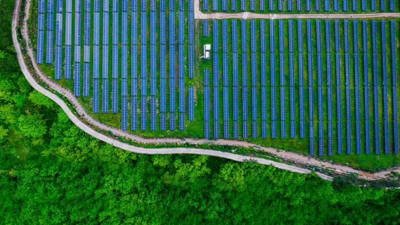 Rinnovabili al palo: “Target ancora invariati a due anni dalla Cop28”