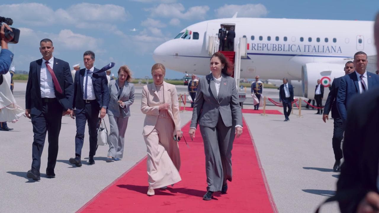 Giorgia Meloni a Tunisi, l'incontro con la premier Zaafrani Zanzri