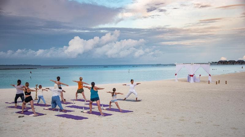 Sun Syam Iru Fushi yoga in spiaggia©M.Carulli