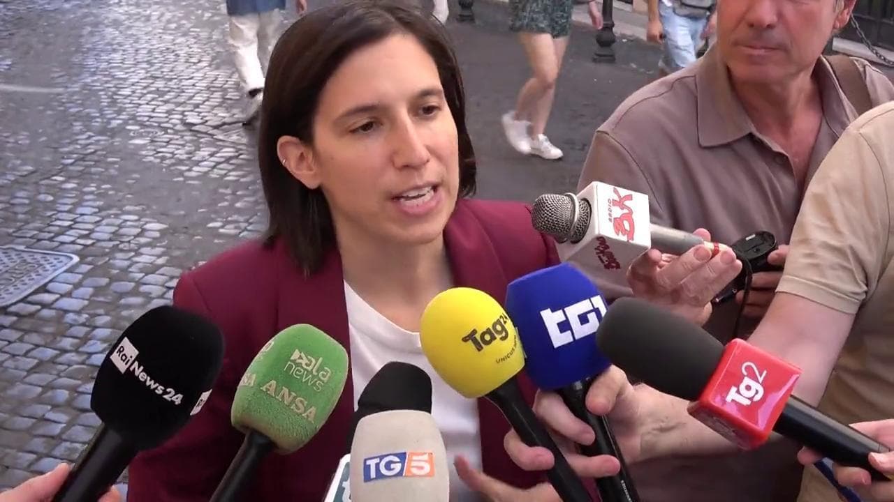 Schlein: "Il Governo agisca su energia e salario minimo per aiutare le famiglie"