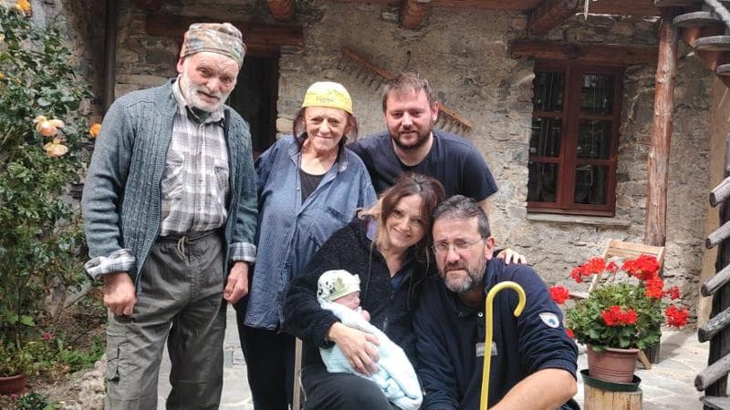 Il borgo di cinque abitanti rinasce grazie a Noah: “Ora abbiamo un futuro”