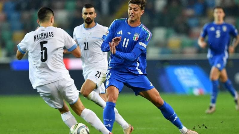 Daniel Maldini contro Idan Nachmias a Udine durante Italia-Israele del 14 ottobre