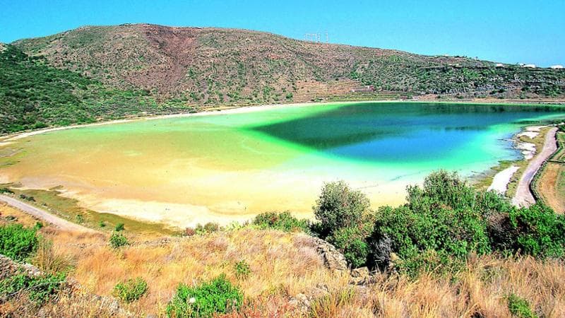 Darwin, Marte e l’origine della vita: il grande mistero del lago di Pantelleria