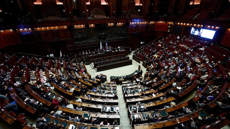Parlamento chiuso per ferie: dal premierato al fine vita, i provvedimenti rinviati a settembre