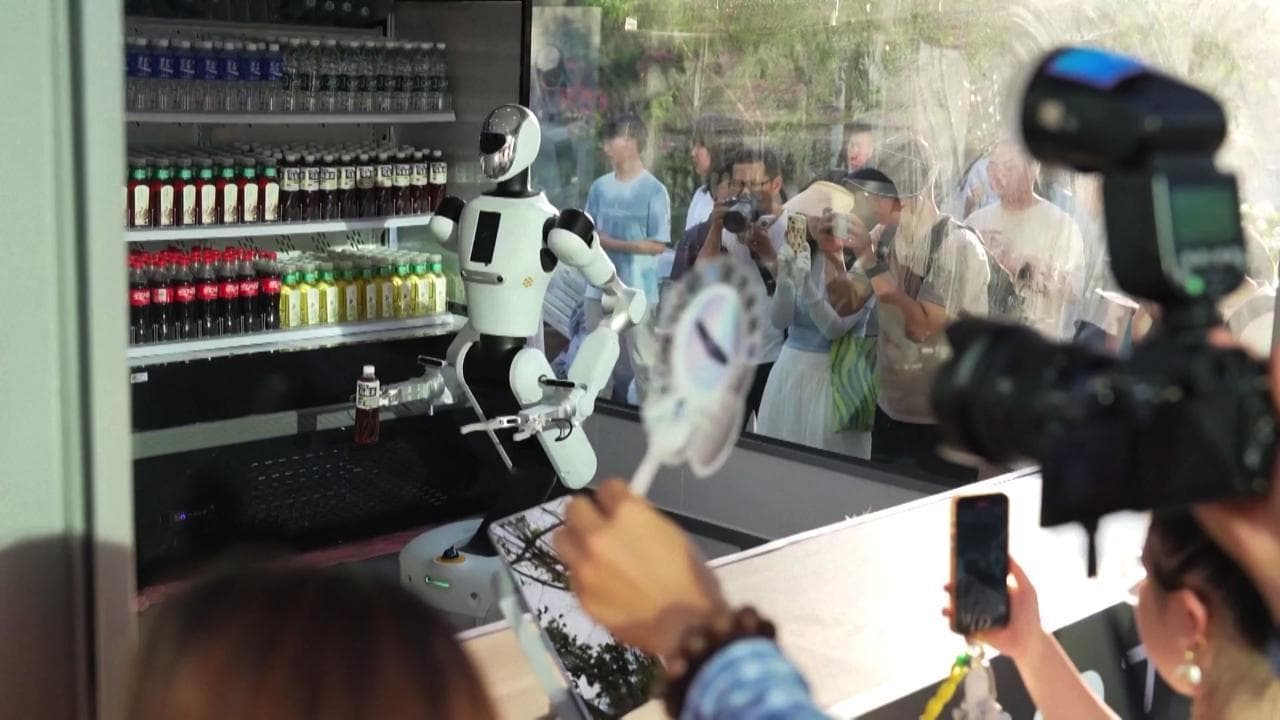 Apre a Pechino il primo chiosco con un robot del mondo