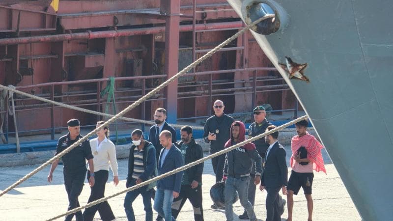 Albania, il tribunale di Roma dà la protezione a due migranti del Bangladesh trattenuti a Gjader