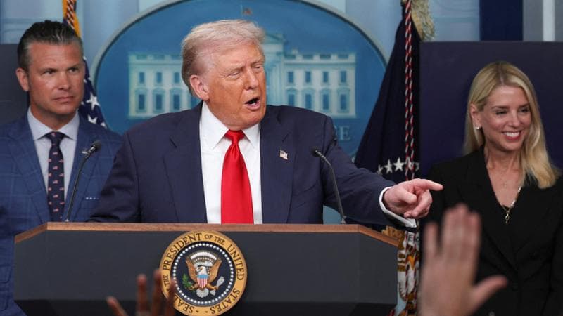 Le Borse oggi 12 agosto. Usa, inflazione al 2,7%. Trump: “Powell tagli i tassi, valuto causa”