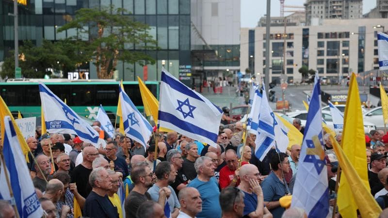 I top gun veterani in piazza: “Bibi, basta uccidere tradisci la storia d’Israele”