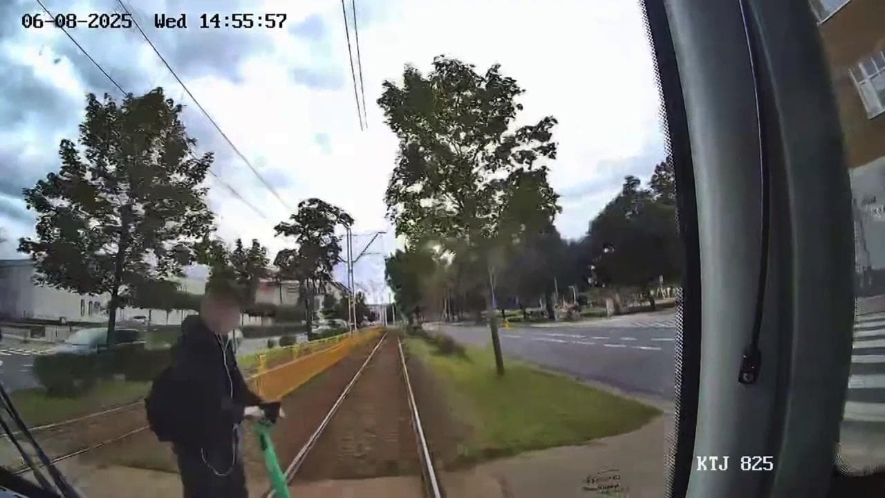 Polonia, ragazzo investito da un tram: sopravvive ma dovrà pagare i danni