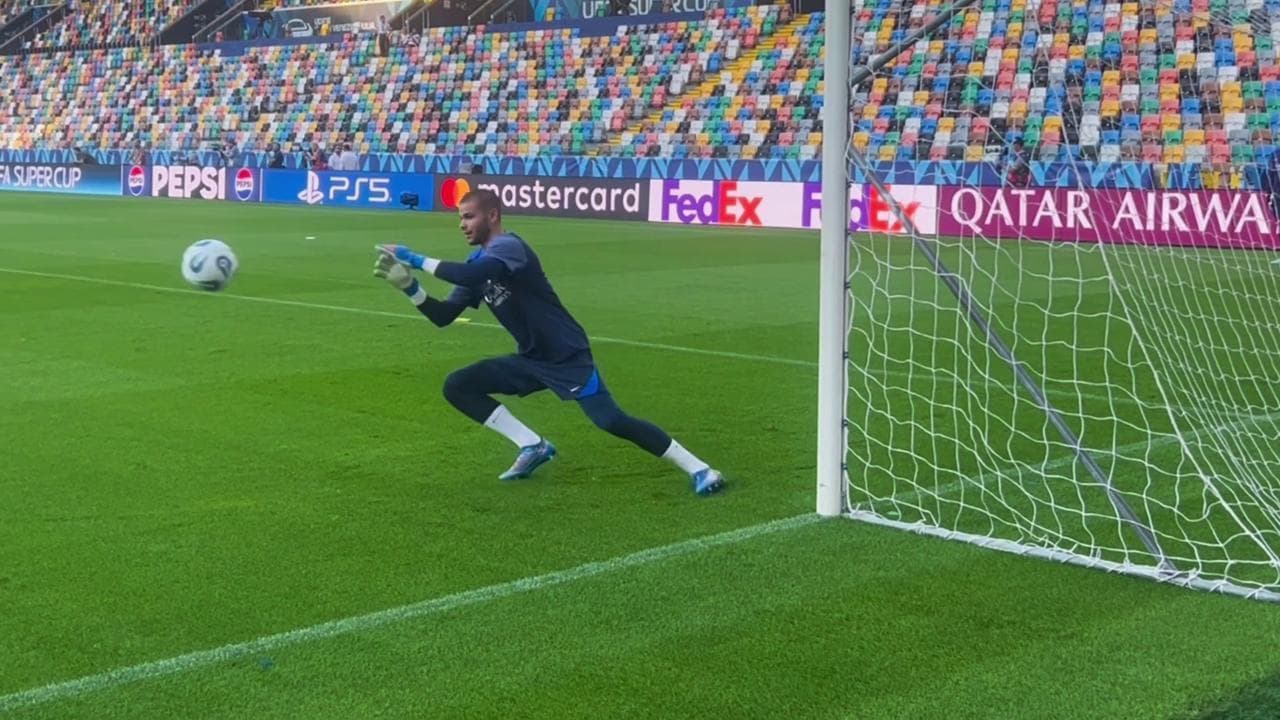 Chevalier pronto all'esordio. Così si allena il portiere che ha preso il posto di Donnarumma al Psg