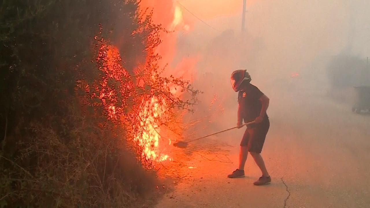 L'Europa brucia: centinaia di incendi dal Portogallo alla Turchia