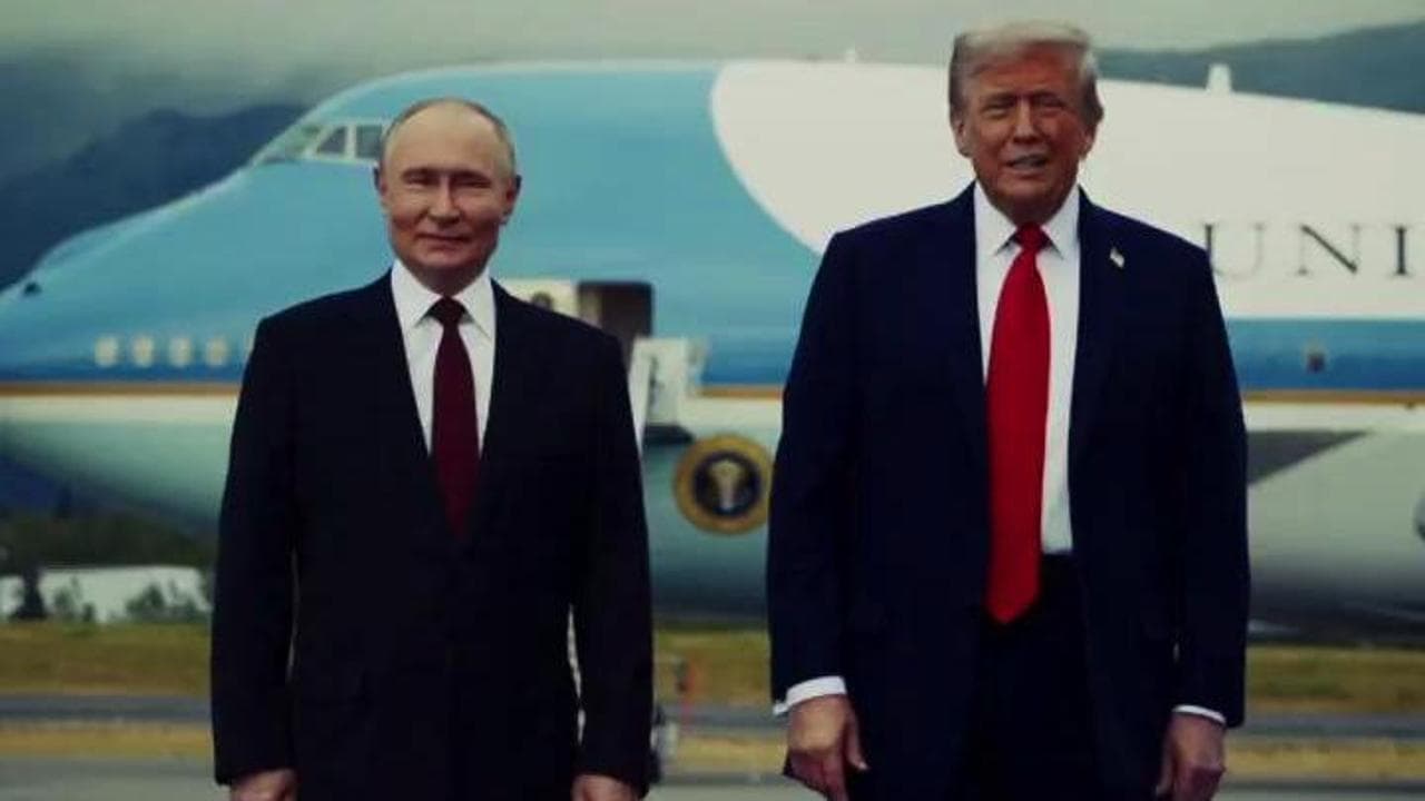 Summit in Alaska, la Casa Bianca taglia l’applauso di Trump a Putin dal video ufficiale