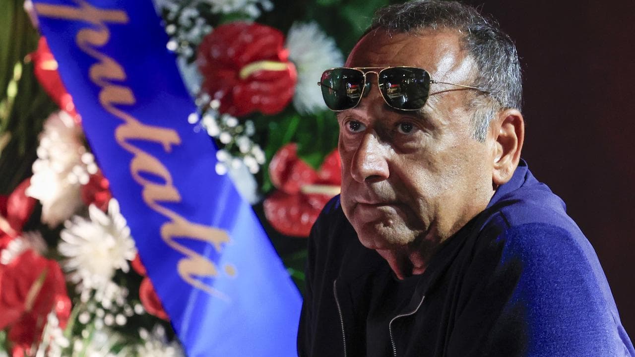 Addio a Pippo Baudo, Conti: "Si è spenta la tv, non ha eredi. Lo ricorderemo anche a Sanremo"