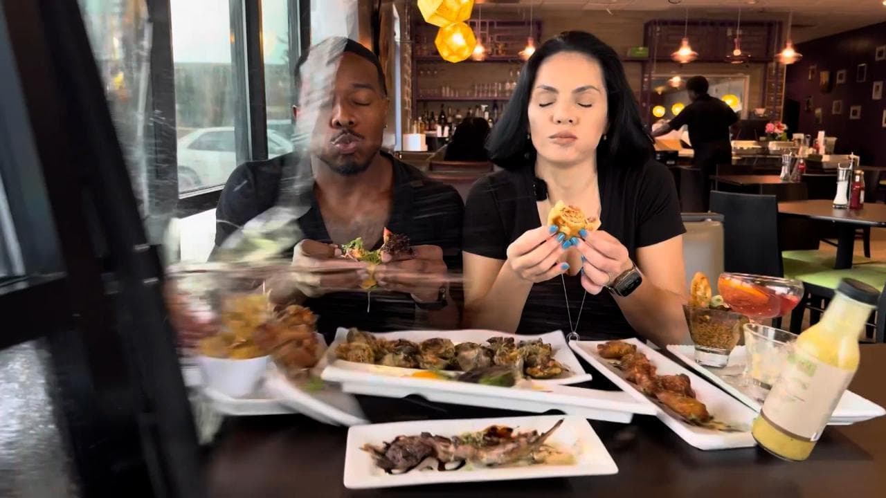 Un Suv si schianta sul ristorante mentre due foodblogger registrano un video: salvi ma feriti