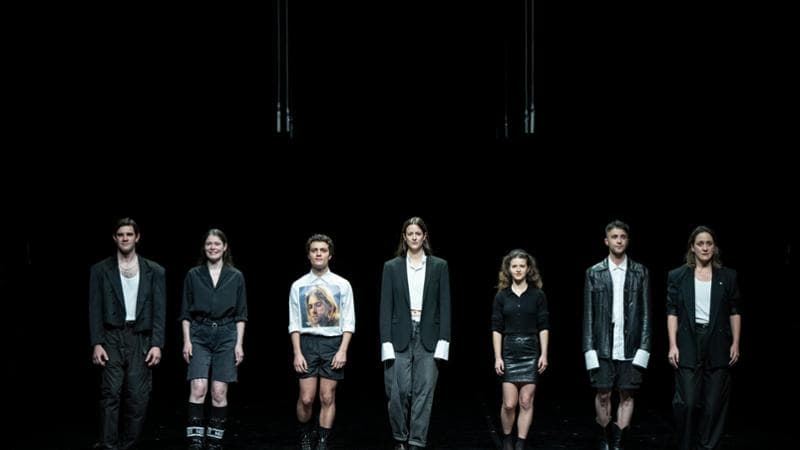 Sette voci per cantare l’umanità