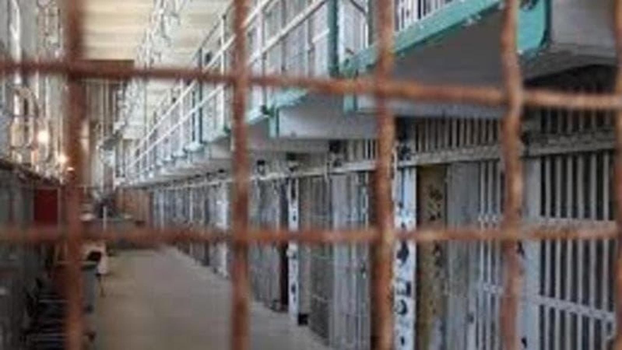 Myanmar, hapishanelerde ölüm sayısı korkutucu bir şekilde büyüyor: kural herhangi bir bakımı reddetmektir