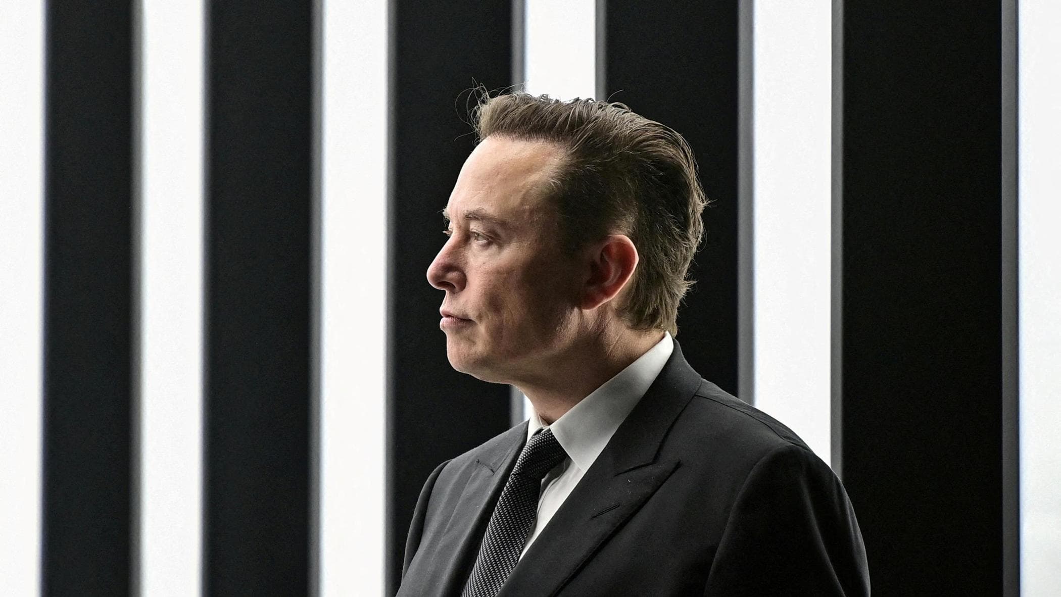 新しい党と2028年の選挙のために、エロン・マスクのブレーキはヴァンスに焦点を当てています