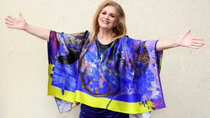 Iva Zanicchi: “Mi pento solo di Playboy. La rivalità con Mina e Vanoni? Ornella pensava fossi morta”