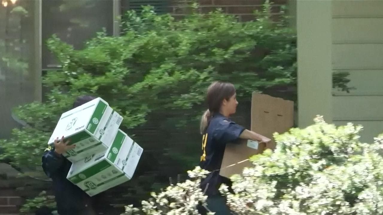 Usa, perquisita la casa di Bolton: l'Fbi entra nell'abitazione dell'ex consigliere di Trump