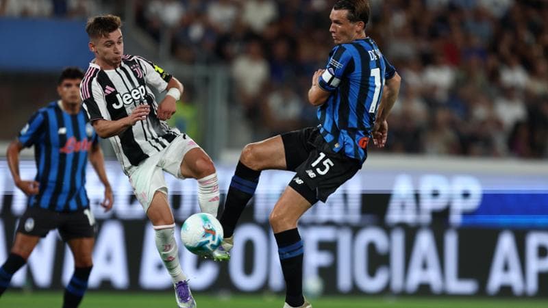 Concei&ccedil;ao contro de Roon in Juve-Atalanta
