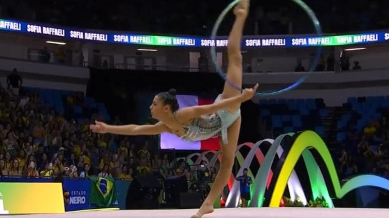 Mondiali Ginnastica Ritmica, oro di Sofia Raffaeli al cerchio sulle note di Modugno