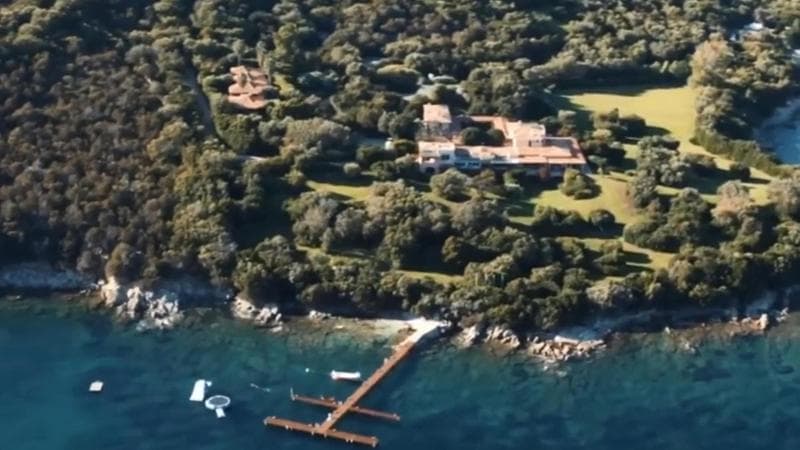 Dal Cavaliere all’emiro: l’epopea di Villa Certosa trattata in petrodollari