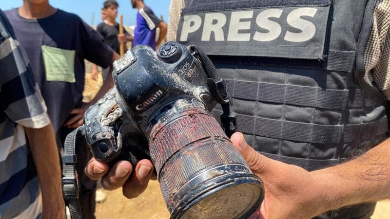 Bisharat: “Senza il lavoro dei giornalisti nessuno saprebbe cosa succede a Gaza”